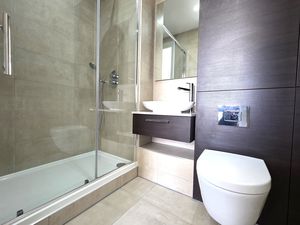 Photo 1- click for photo gallery